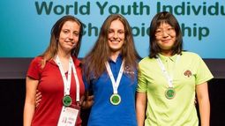 Студенткиња психологије Александра Овука освојила сребрну медаљу у бриџу