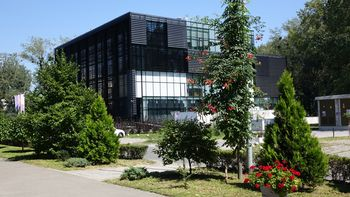 Odluka o dodeli privremenog smeštaja u Domu za nastavno-naučni i umetnički podmladak Univerziteta u Novom Sadu